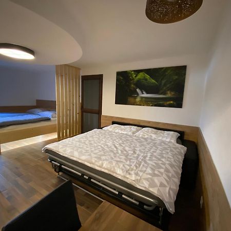 Liptovský Mikuláš Chalet Derese מראה חיצוני תמונה